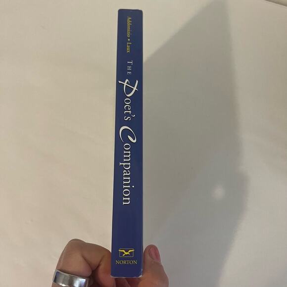 5/ $25 The Poet's Companion Softback book guide to writing poetry - Picture 2 of 7